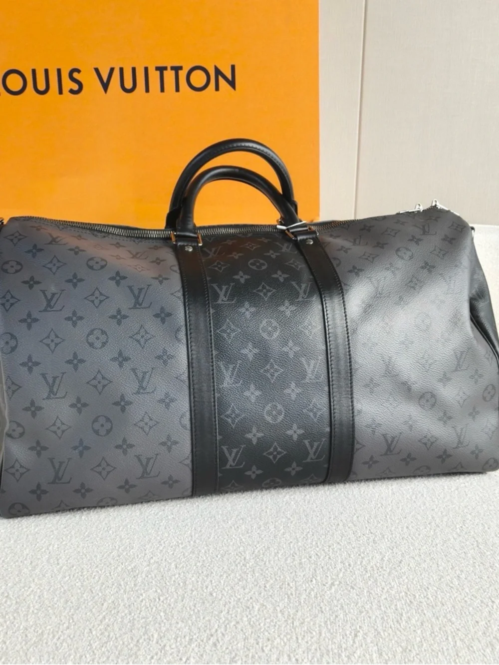 Louis Vuitton | Keepall 50 Black Shadow Monogram | Excellent Condition - Picture 6 of 7
